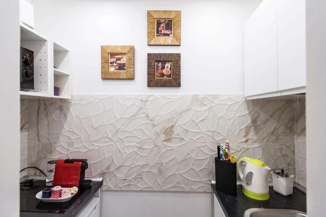 Apartment Near Trevi Fountain Rome Luaran gambar